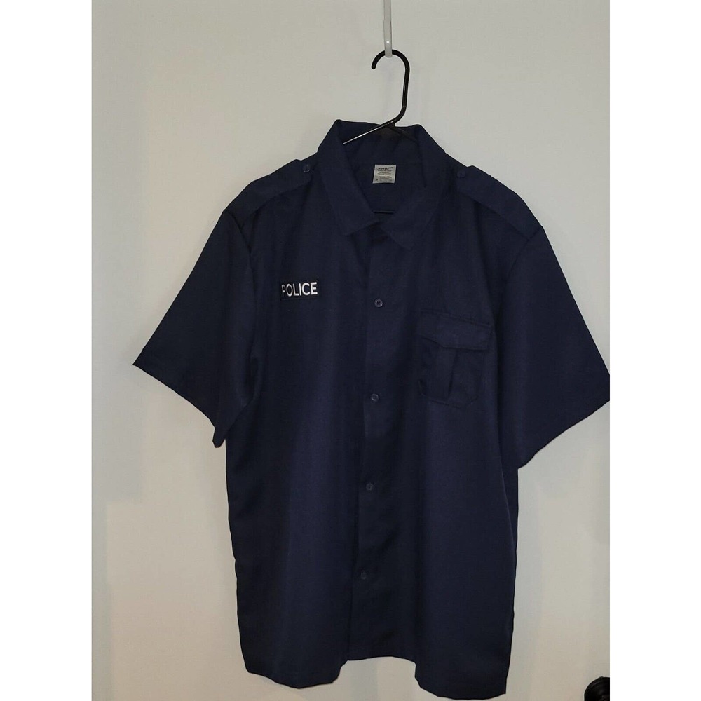 Police Officer Halloween Costume L/XL Shirt w/Hat, Badge. Cuffs and utility belt